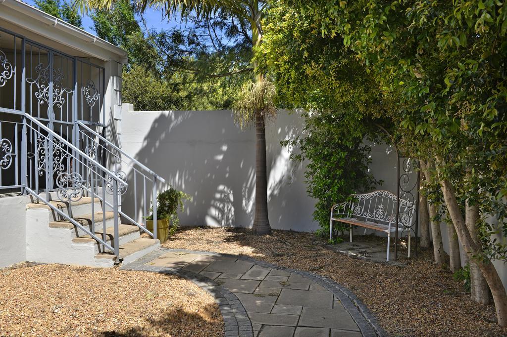Lemon Tree Cottage Self Catering Франсхук Экстерьер фото