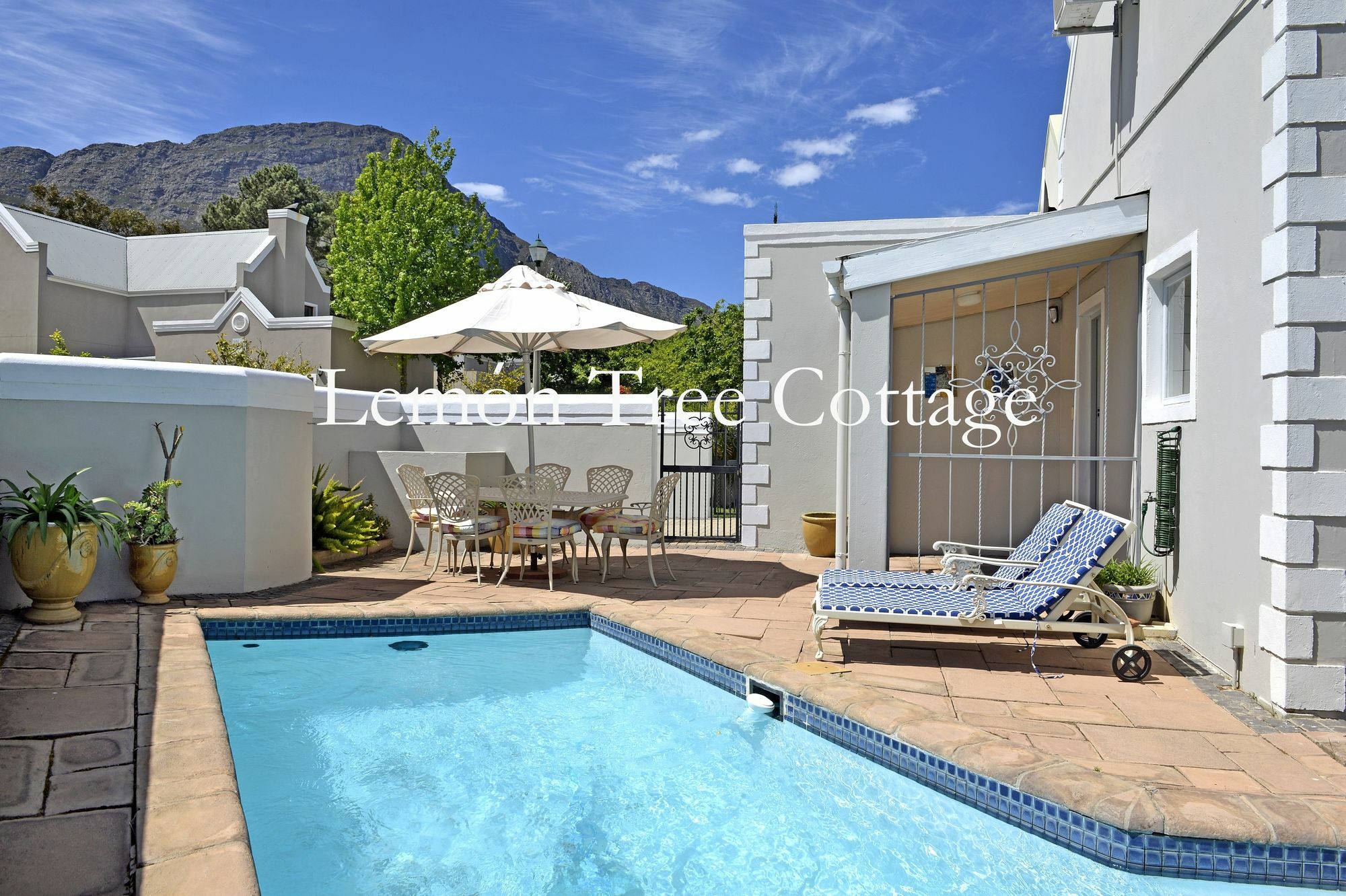 Lemon Tree Cottage Self Catering Франсхук Экстерьер фото
